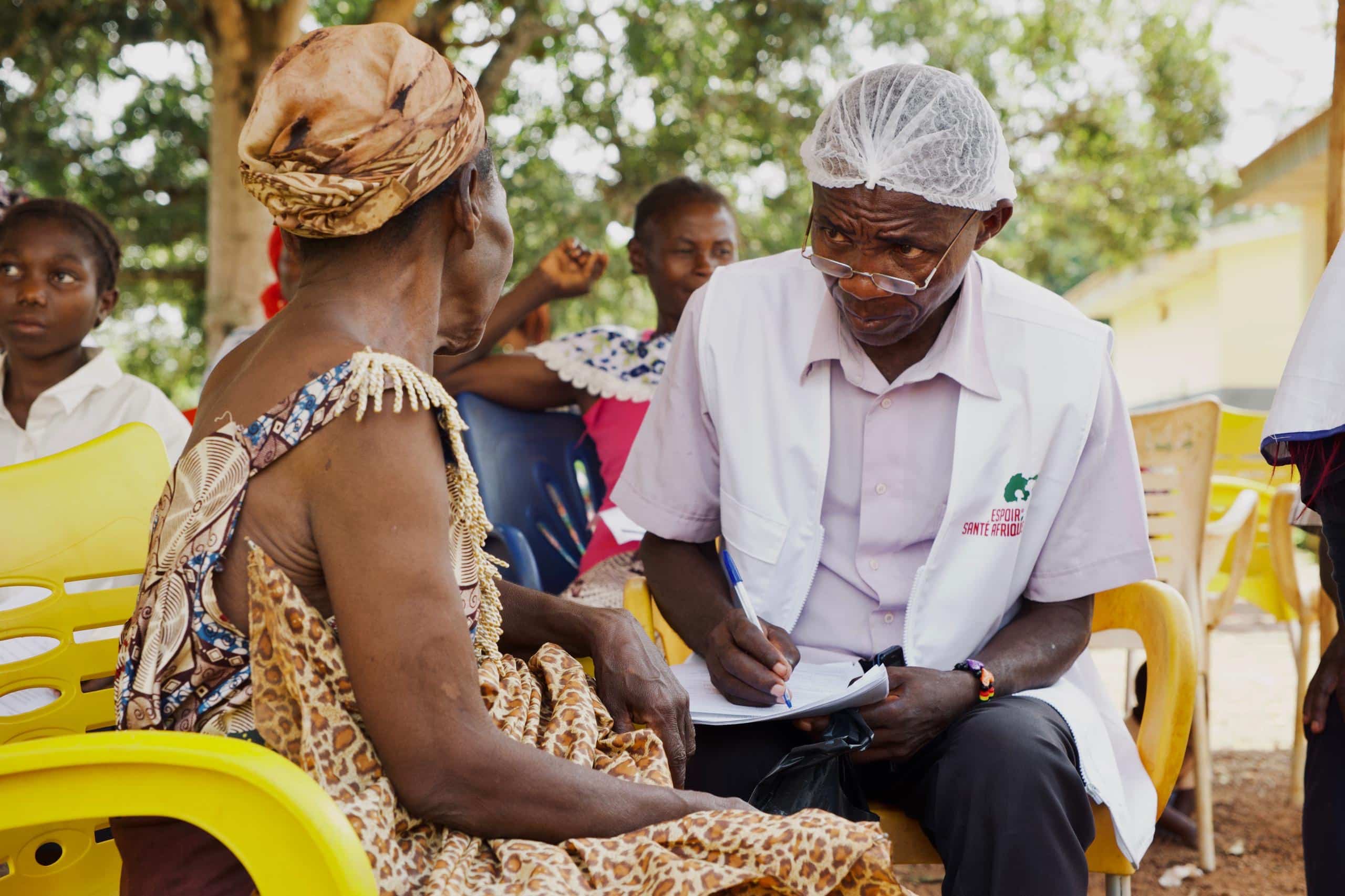 Consultation lors d'une descente communautaire d'ESA
